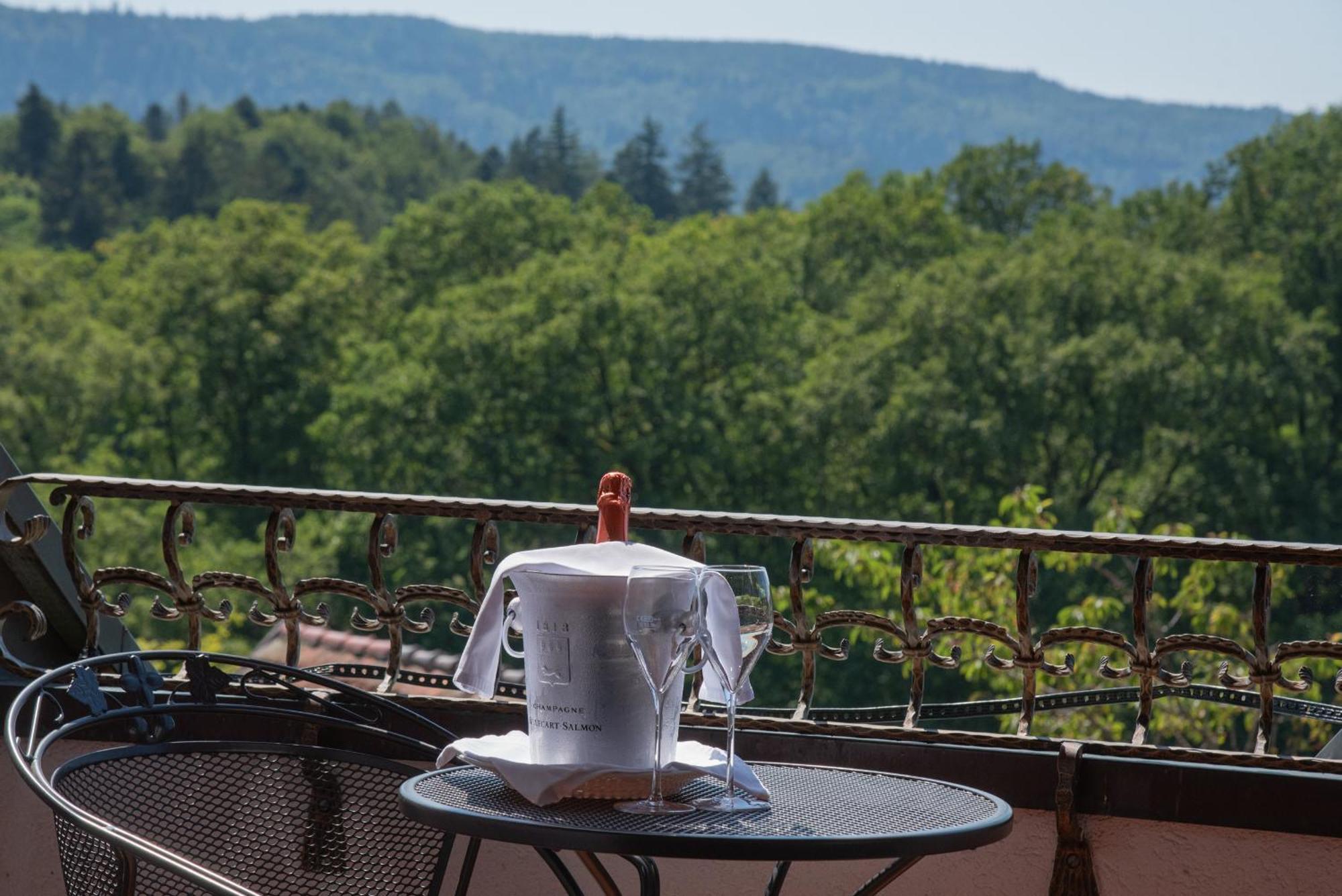 Hotel Restaurant Vinothek Lamm Bad Herrenalb Exterior photo