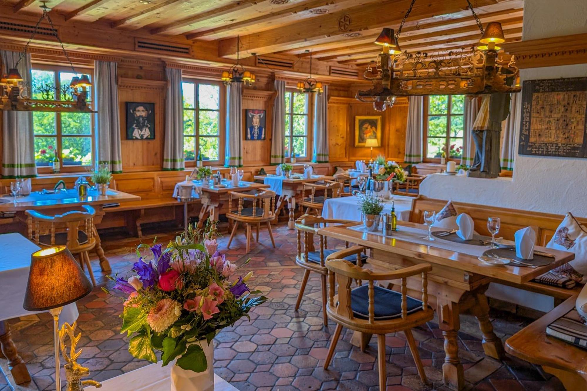 Hotel Restaurant Vinothek Lamm Bad Herrenalb Exterior photo