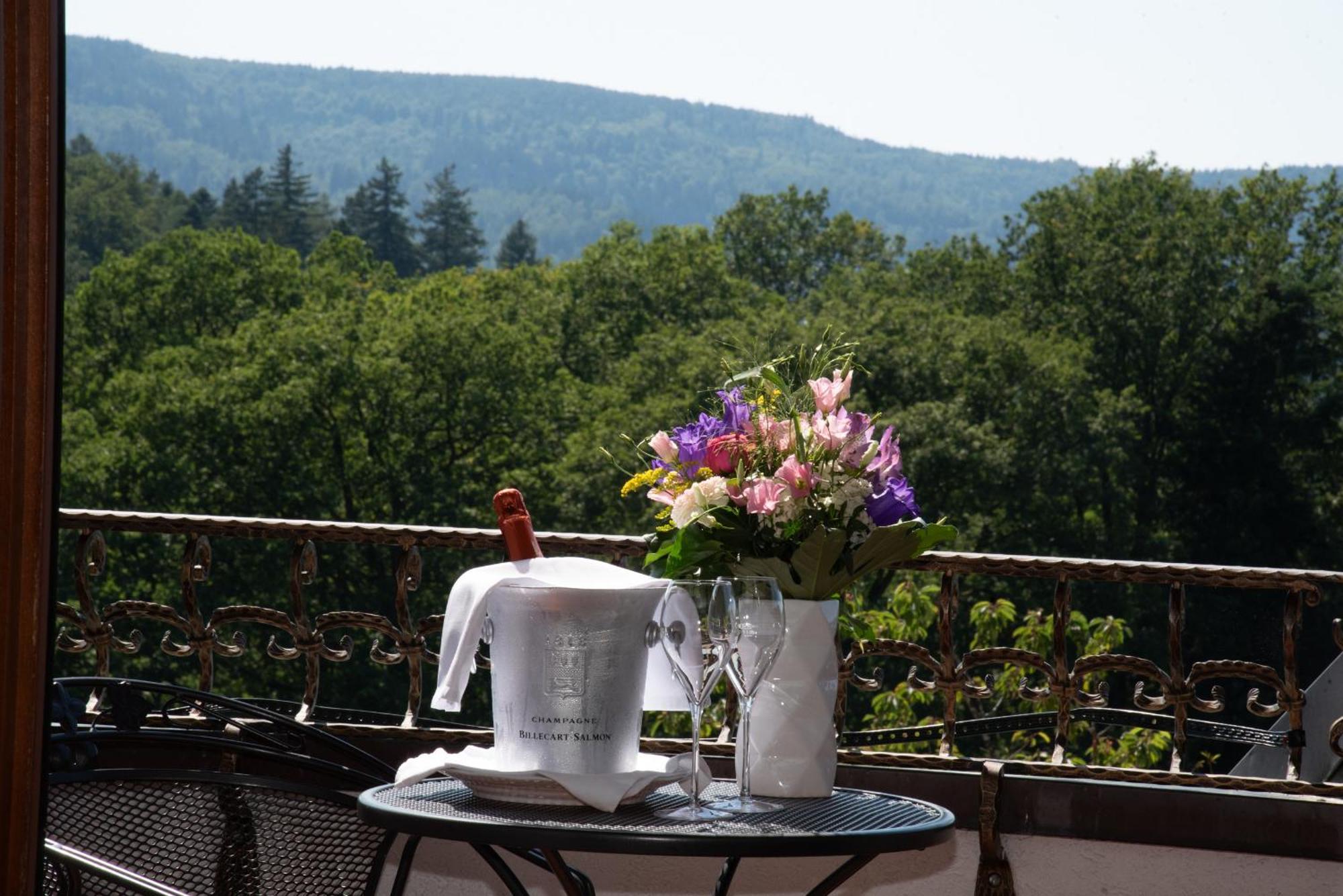 Hotel Restaurant Vinothek Lamm Bad Herrenalb Exterior photo
