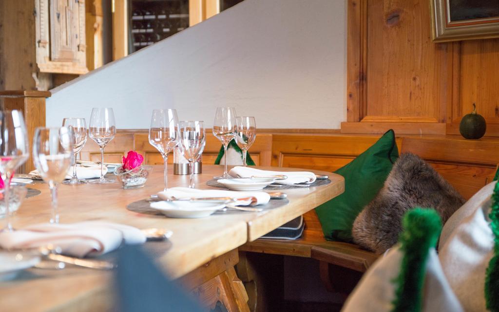 Hotel Restaurant Vinothek Lamm Bad Herrenalb Exterior photo
