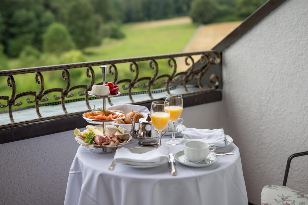 Hotel Restaurant Vinothek Lamm Bad Herrenalb Exterior photo