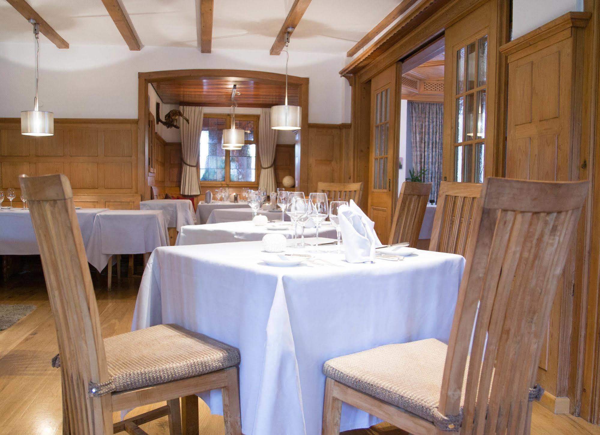 Hotel Restaurant Vinothek Lamm Bad Herrenalb Exterior photo